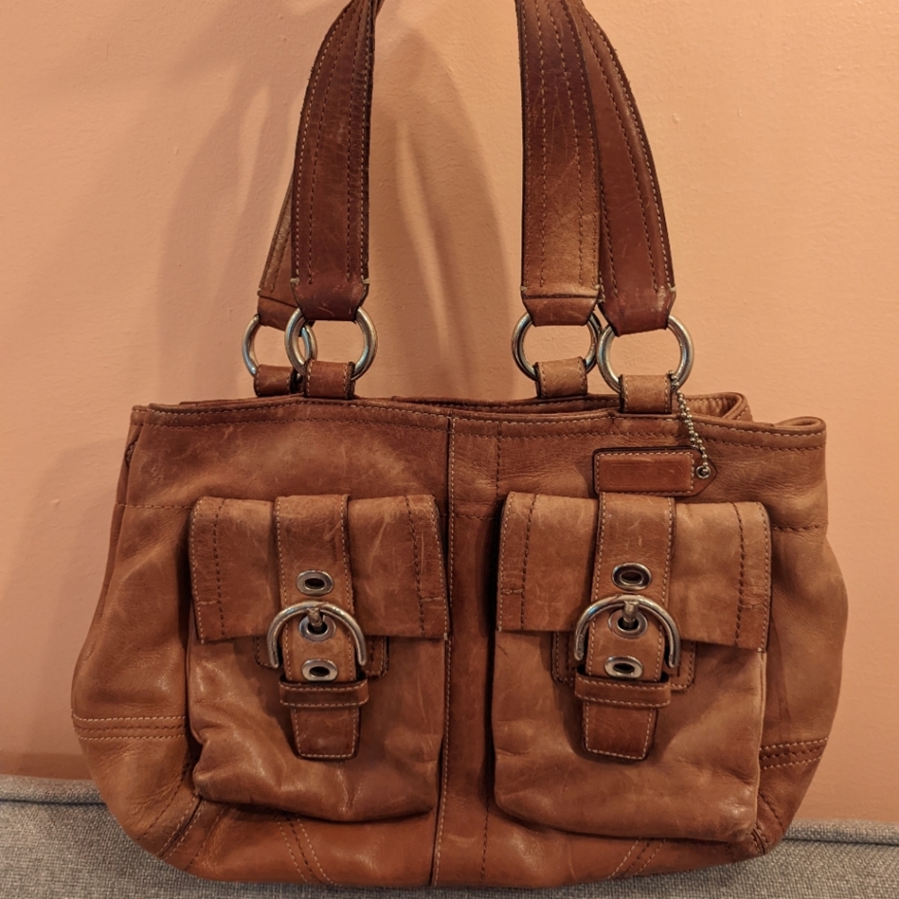 Coach brown leather shoulder bag